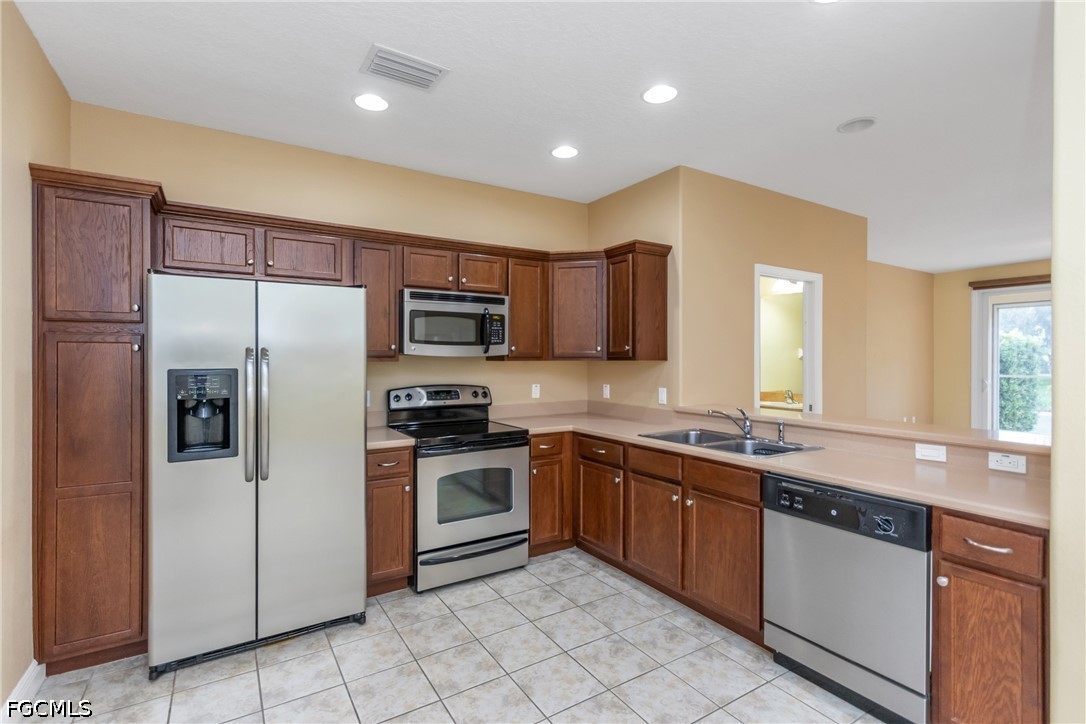 368 Harbor Ridge Drive Palm Harbor, FL 34683 - Photo 14 of 35