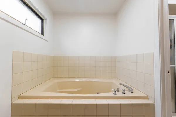 $340,000 | 9840 Terrace Drive, Unit E2, Palos Park, IL 60464