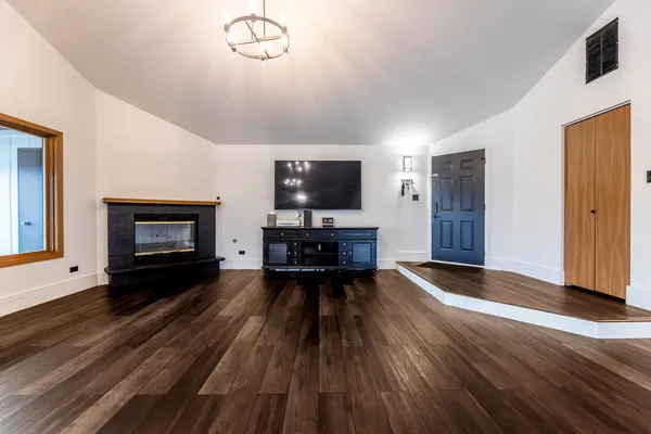 $340,000 | 9840 Terrace Drive, Unit E2, Palos Park, IL 60464