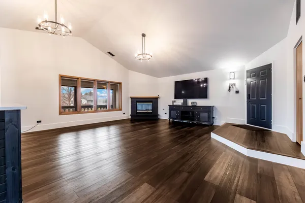 $340,000 | 9840 Terrace Drive, Unit E2, Palos Park, IL 60464