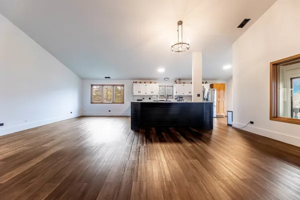 $340,000 | 9840 Terrace Drive, Unit E2, Palos Park, IL 60464