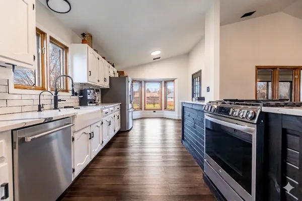 $340,000 | 9840 Terrace Drive, Unit E2, Palos Park, IL 60464