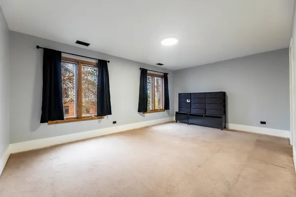 $340,000 | 9840 Terrace Drive, Unit E2, Palos Park, IL 60464