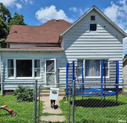 $70,000 | 110 West Park Street, Harrisburg, IL 62946