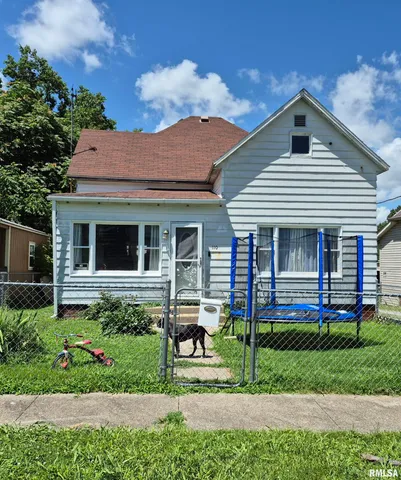 $70,000 | 110 West Park Street, Harrisburg, IL 62946