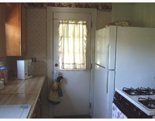 310 Byron Road Pittsburgh, PA 15237 - Photo 3 of 18 Kitchen.