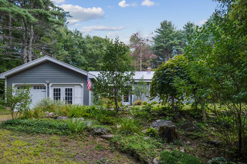 9 River Road Gilford, NH 03249 - Photo 2 of 40
