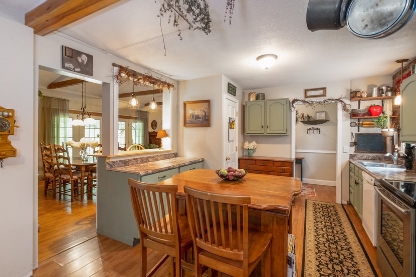 9 River Road Gilford, NH 03249 - Photo 11 of 40