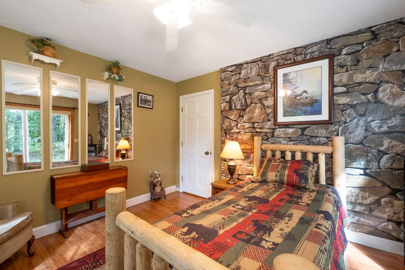 9 River Road Gilford, NH 03249 - Photo 19 of 40