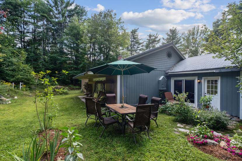 9 River Road Gilford, NH 03249 - Photo 3 of 40
