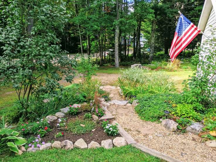 9 River Road Gilford, NH 03249 - Photo 4 of 40