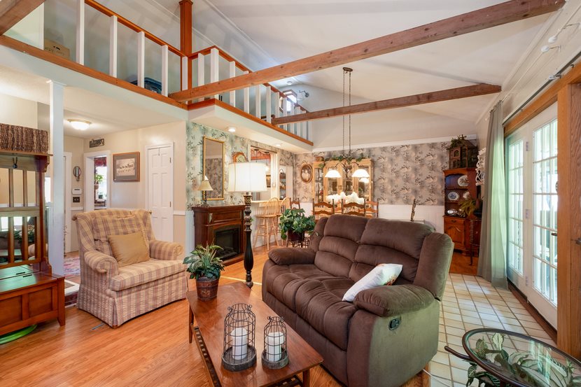 9 River Road Gilford, NH 03249 - Photo 6 of 40