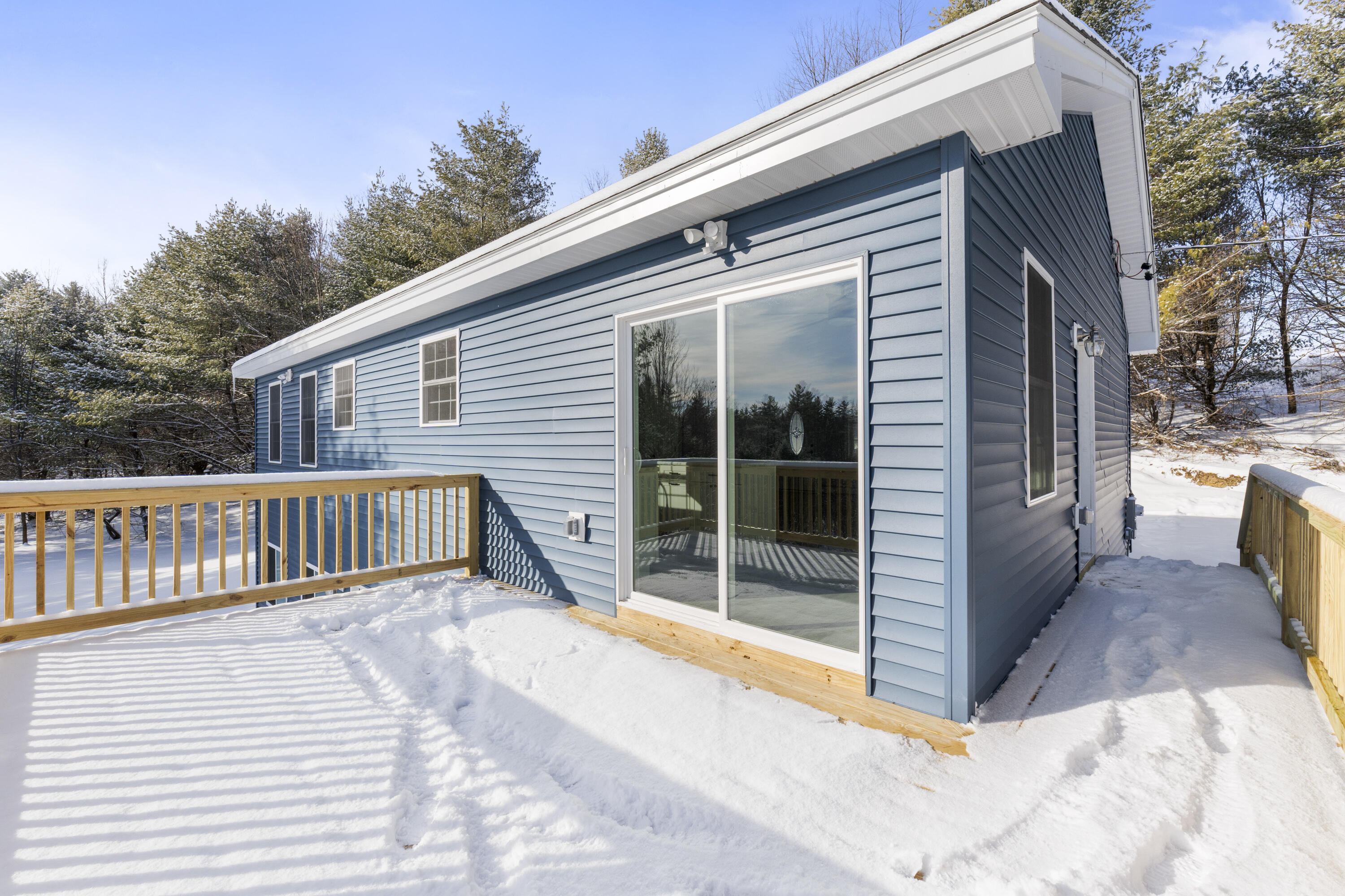 3 Meadow Lane Leeds, ME 04263 - Photo 12 of 38 3 Meadow Ln_112