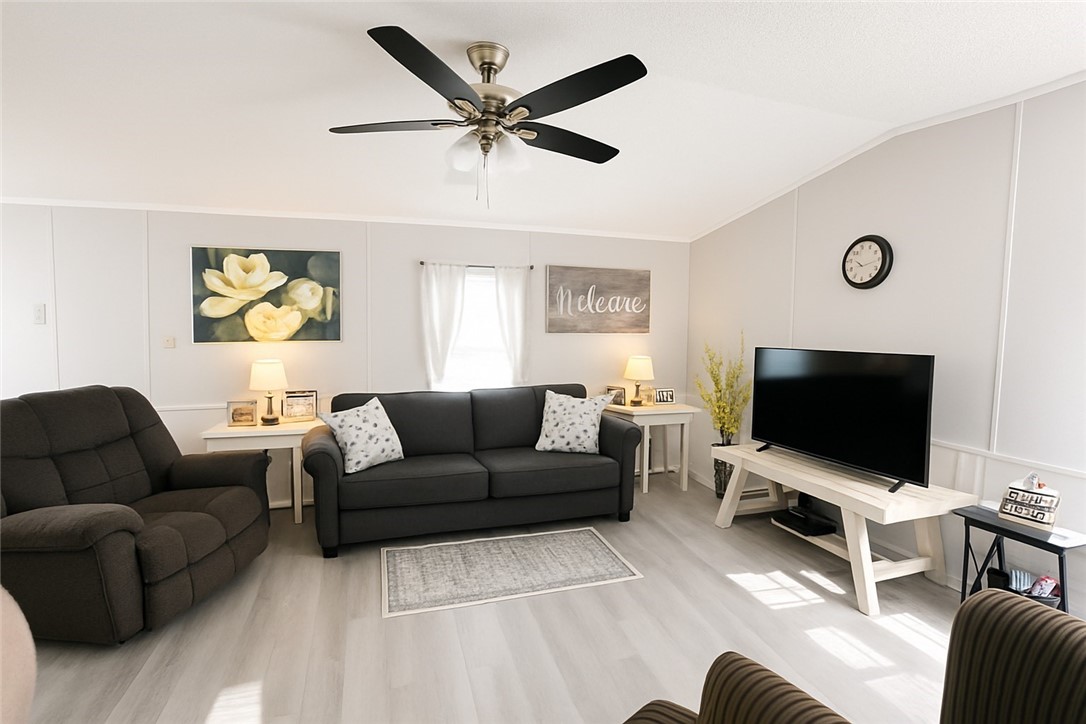 31 Narry Lane Mount Morris, NY 14510 - Photo 4 of 12 Livingroom