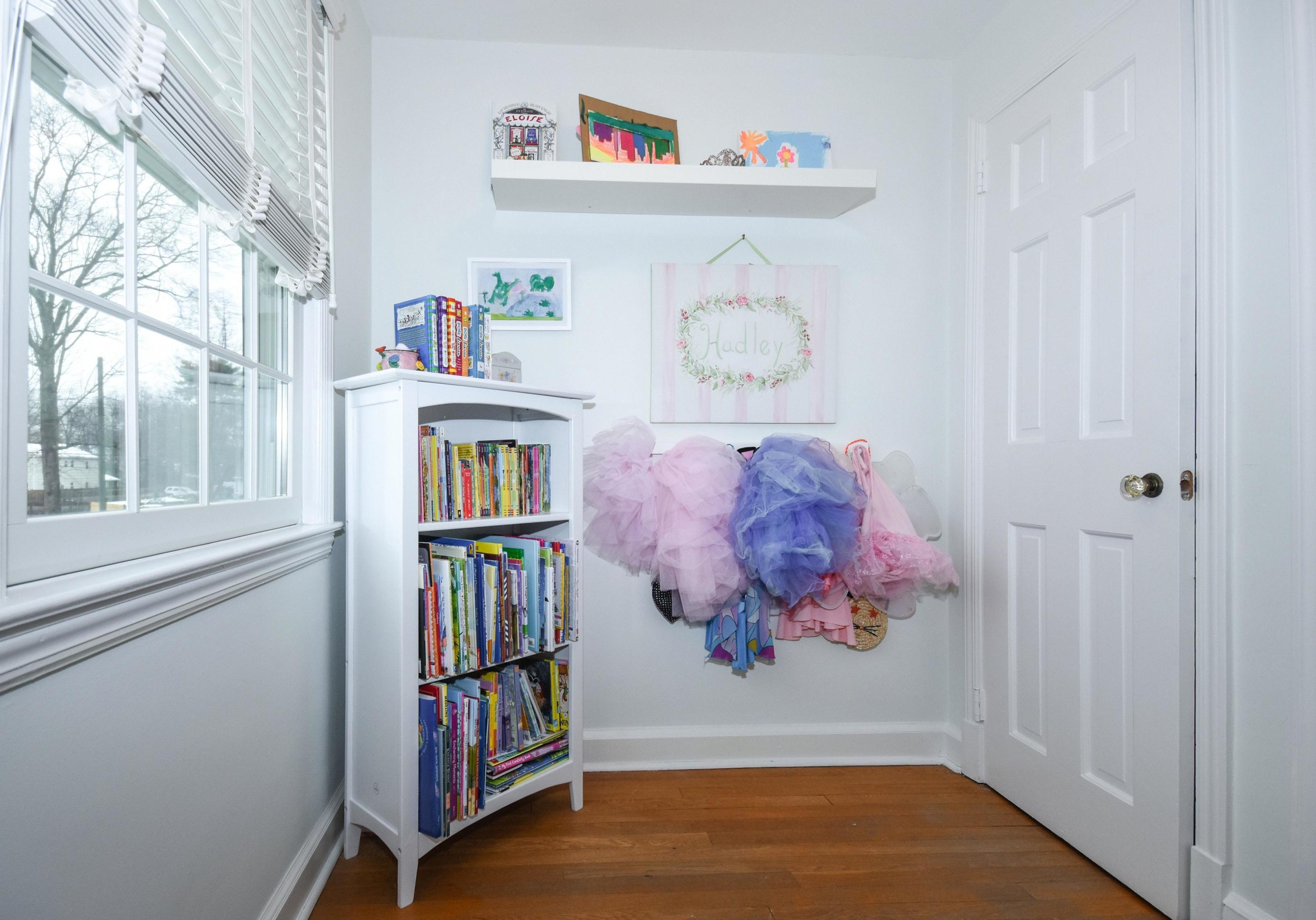 17 Abbey Road Darien, CT 06820 - Photo 16 of 24