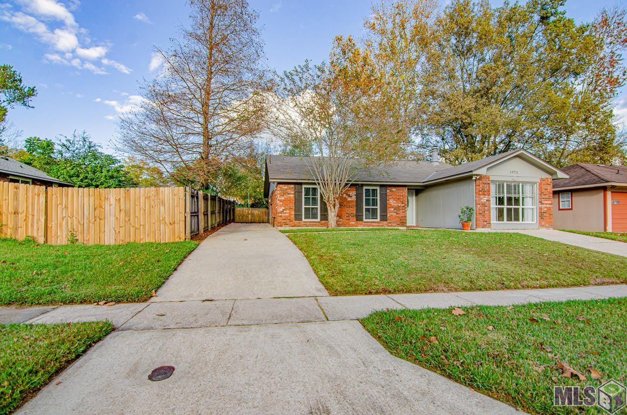 13711 Basin Court Baton Rouge, LA 70810 - Photo 3 of 17 Gallery Image 3