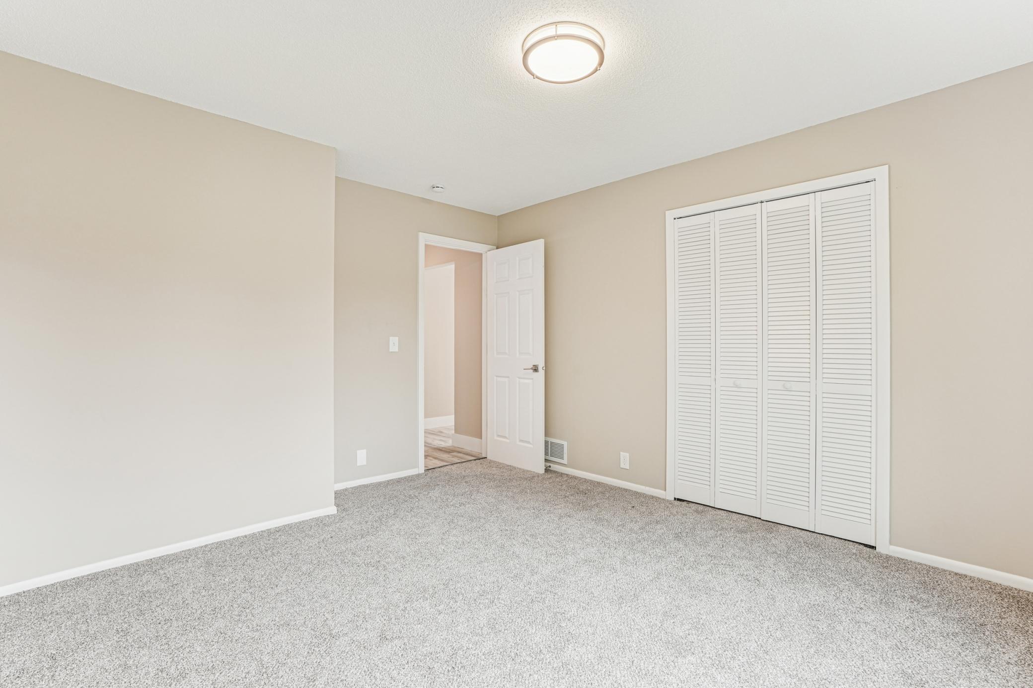6535 Dawn Way Inver Grove Heights, MN 55076 - Photo 17 of 28 Gallery Image 17
