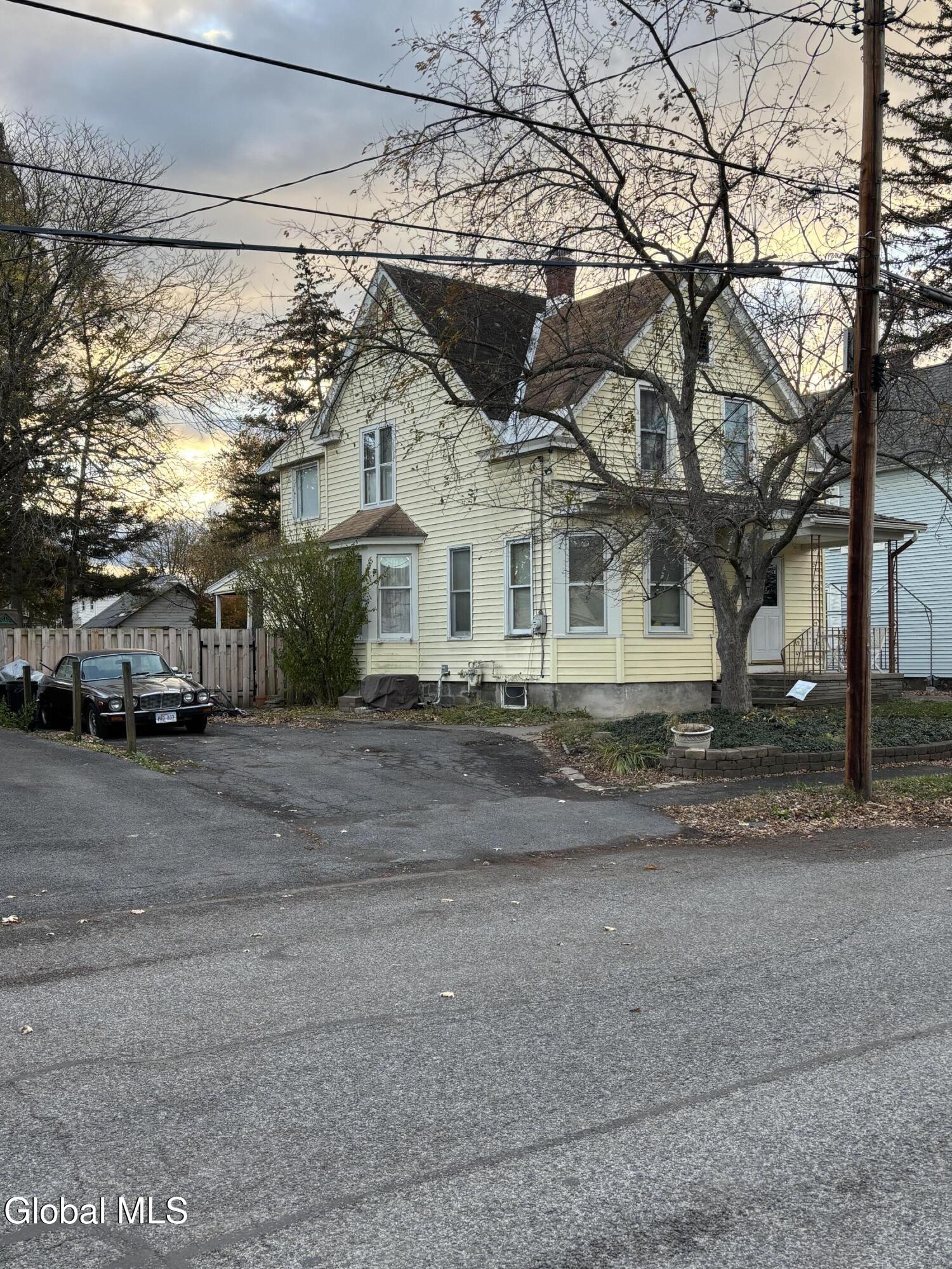 311 Riverside Avenue Glenville, NY 12302 - Photo 2 of 25 Driveway