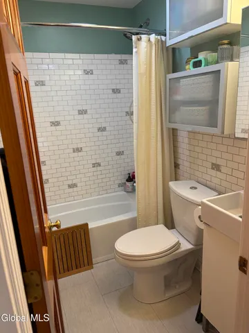 $299,900 | 311 Riverside Avenue, Glenville, NY 12302