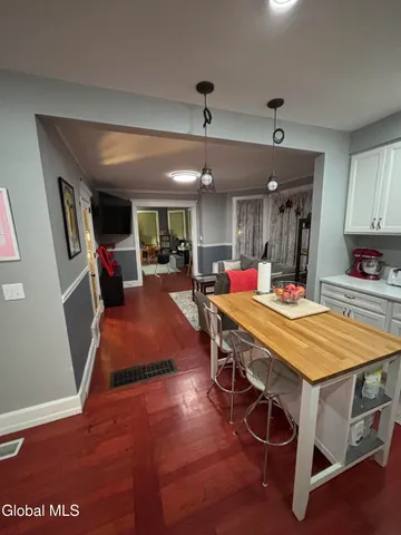 $299,900 | 311 Riverside Avenue, Glenville, NY 12302