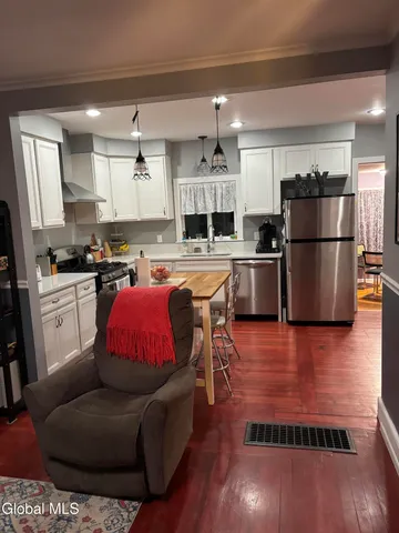 $299,900 | 311 Riverside Avenue, Glenville, NY 12302