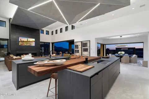 $8,925,000 | 10585 East Crescent Moon Drive, Unit 44, Scottsdale, AZ 85262