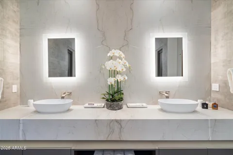 $8,925,000 | 10585 East Crescent Moon Drive, Unit 44, Scottsdale, AZ 85262