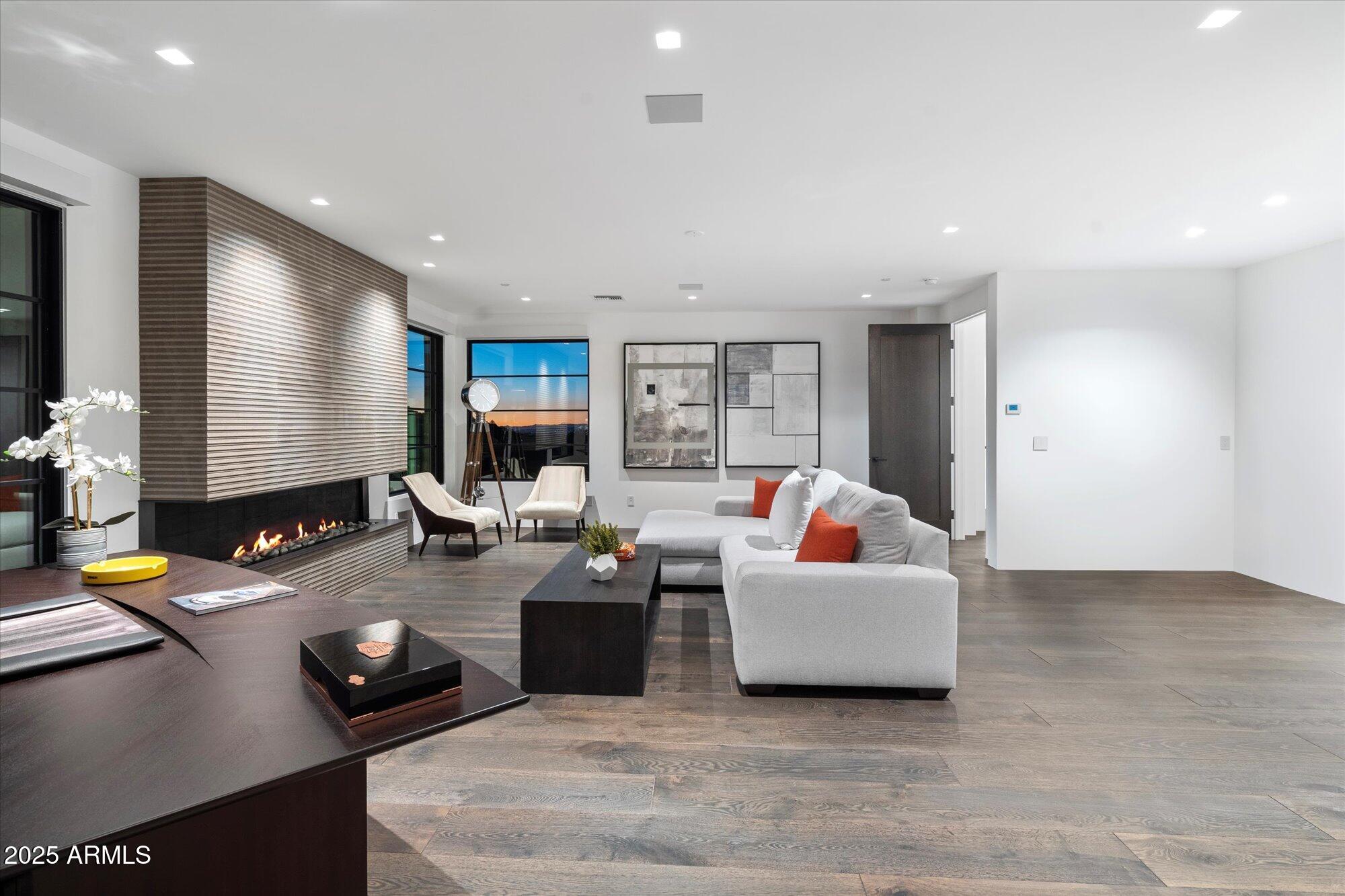 10585 East Crescent Moon Drive, Unit 44 Scottsdale, AZ 85262 - Photo 56 of 88 049-Office