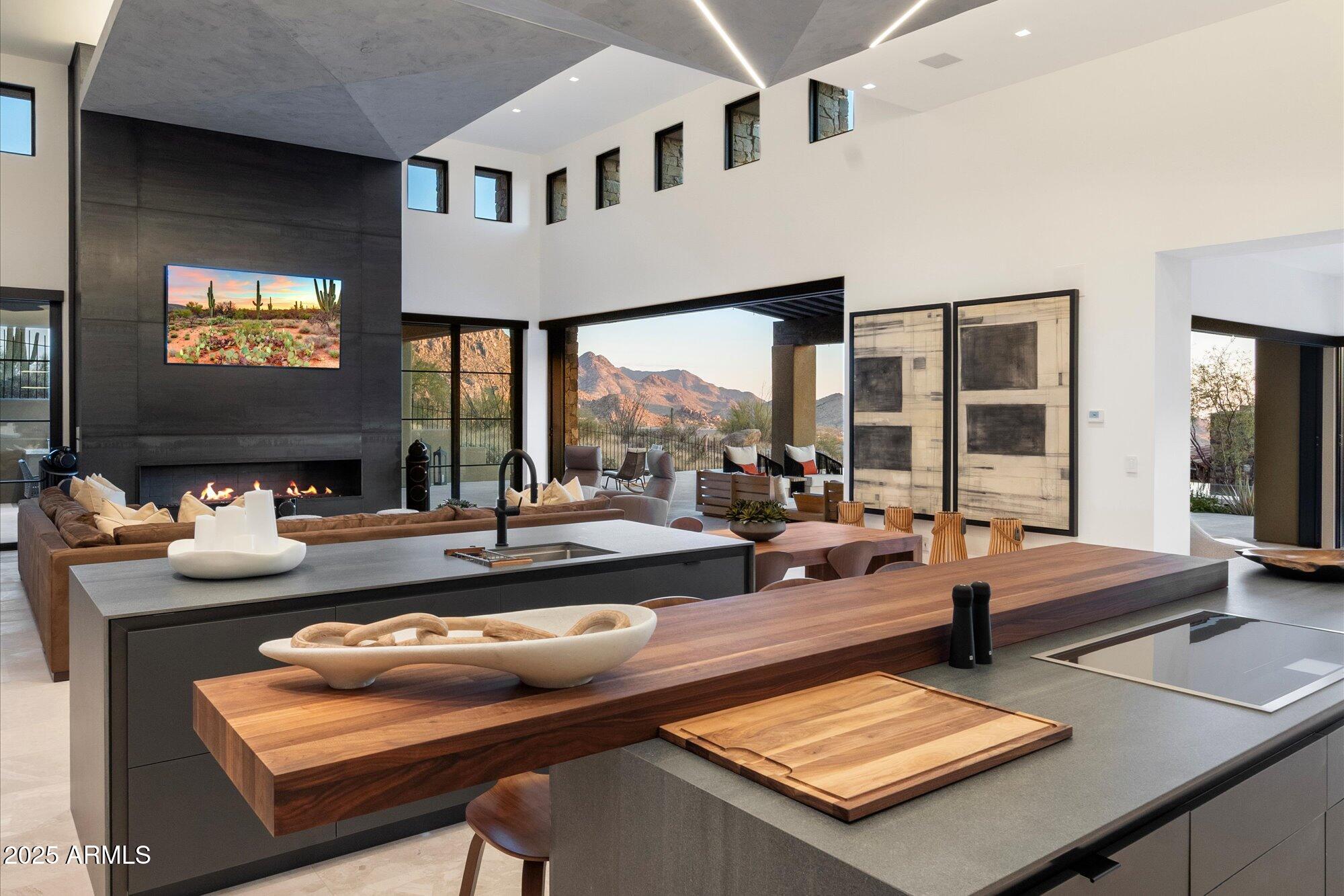 10585 East Crescent Moon Drive, Unit 44 Scottsdale, AZ 85262 - Photo 7 of 88 077-Kitchen