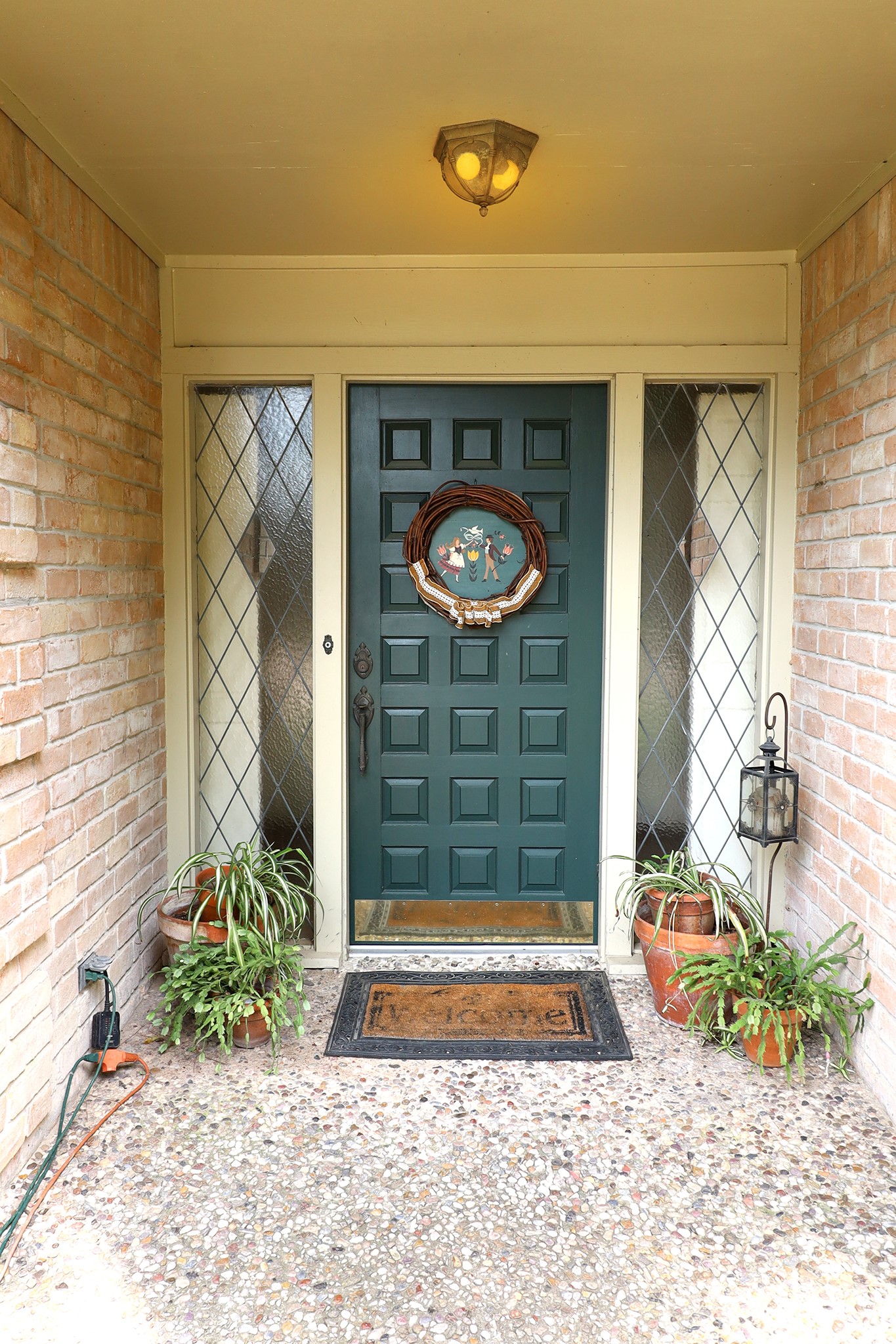 5522 Glenmere Lane Spring, TX 77379 - Photo 2 of 44