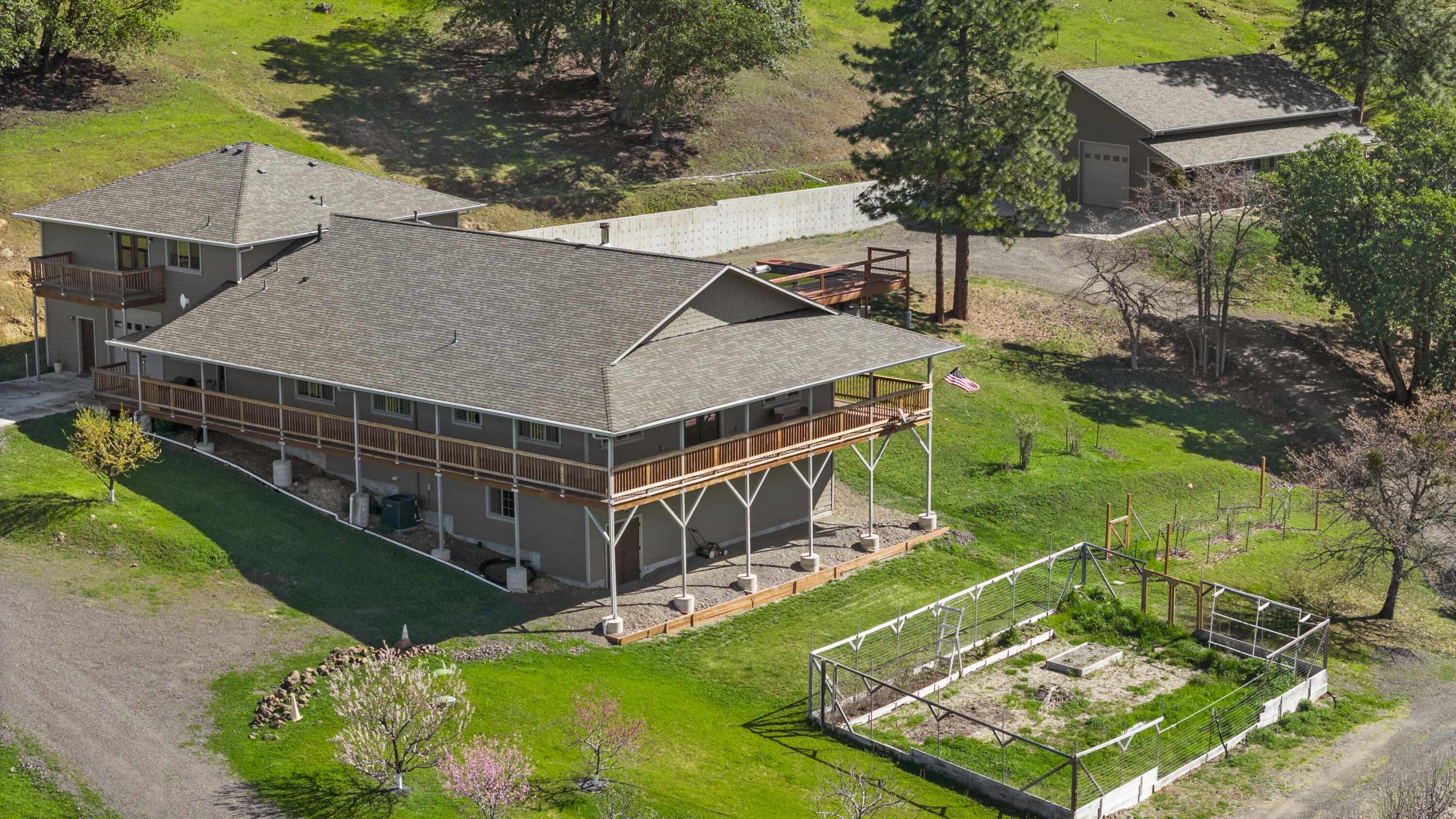 5039 East Antelope Road Eagle Point, OR 97524 - Photo 52 of 59 5039 East Antelope Road - 61