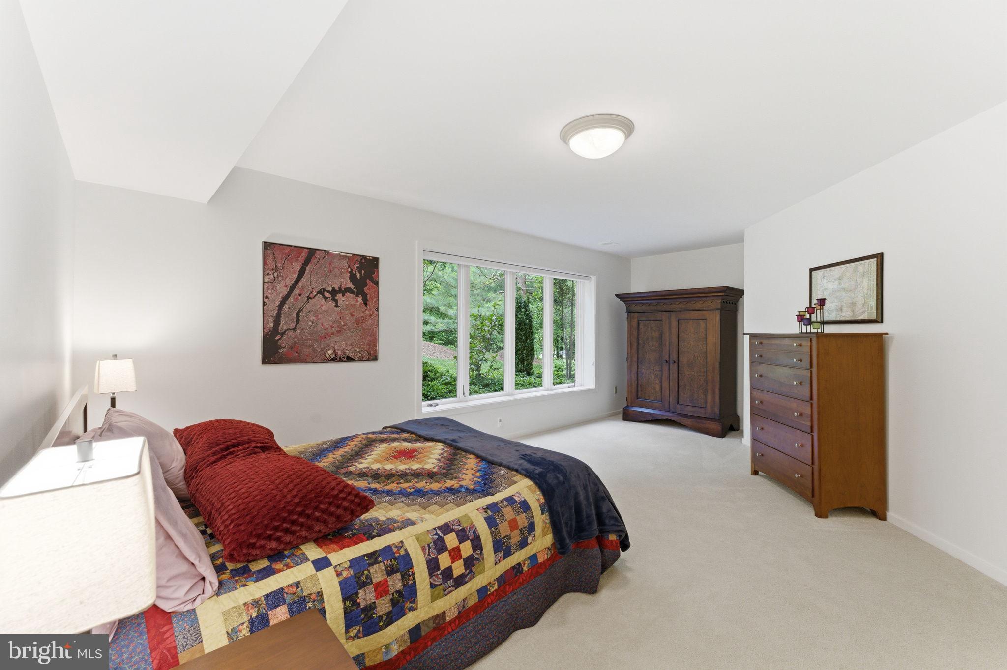 1608 Woodstock Lane Reston, VA 20194 - Photo 37 of 76