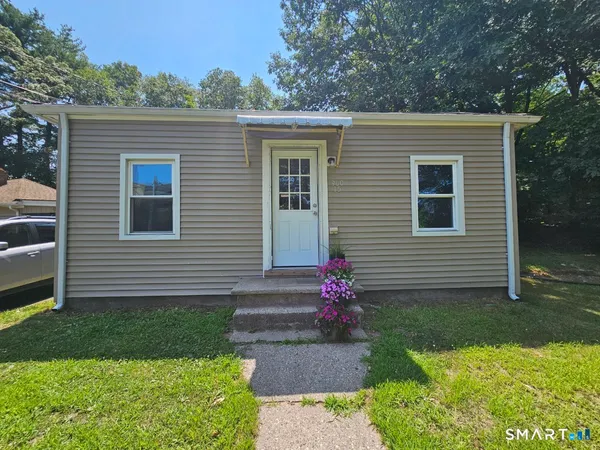 $1,600 | 916 Middle Street, Bristol, CT 06010