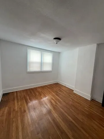 $89,900 | 140 Geneva Avenue, Highland Park, MI 48203