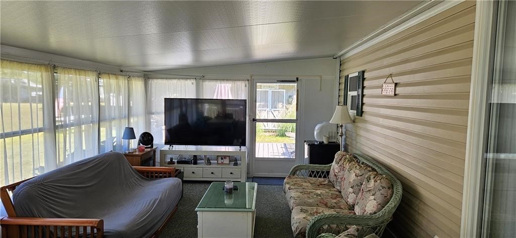 118 Dunns Corner Road Westerly, RI 02891 - Photo 17 of 37