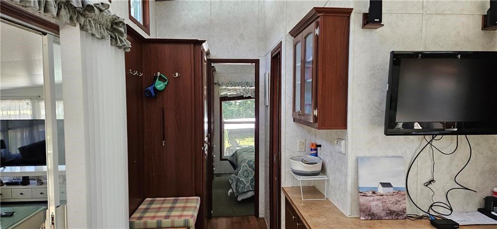 118 Dunns Corner Road Westerly, RI 02891 - Photo 8 of 37