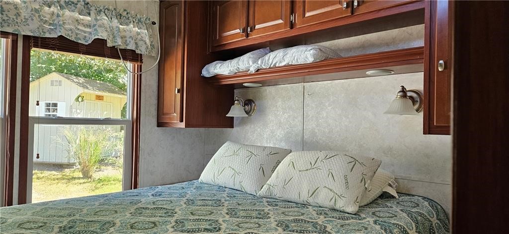 118 Dunns Corner Road Westerly, RI 02891 - Photo 10 of 37