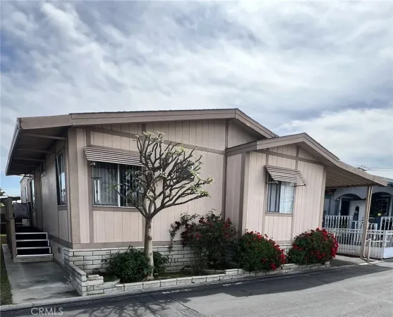 $159,900 | 16707 Garfield Avenue, Unit 2008, Paramount, CA 90723