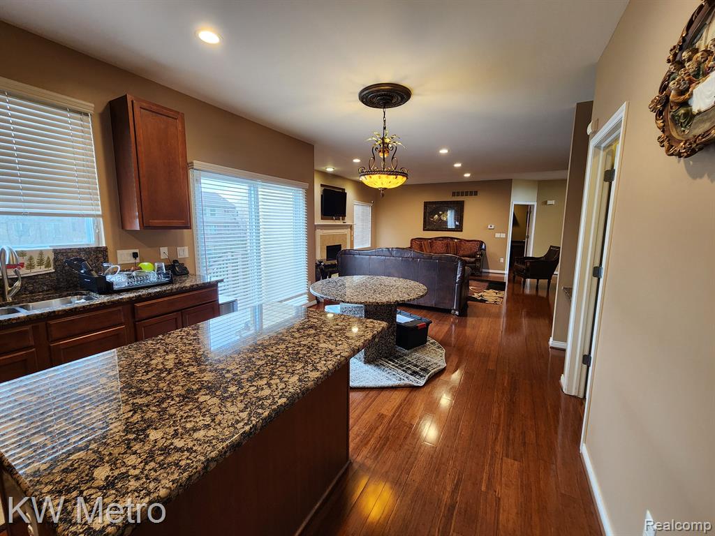 3155 Fantail Drive Rochester Hills, MI 48309 - Photo 12 of 34