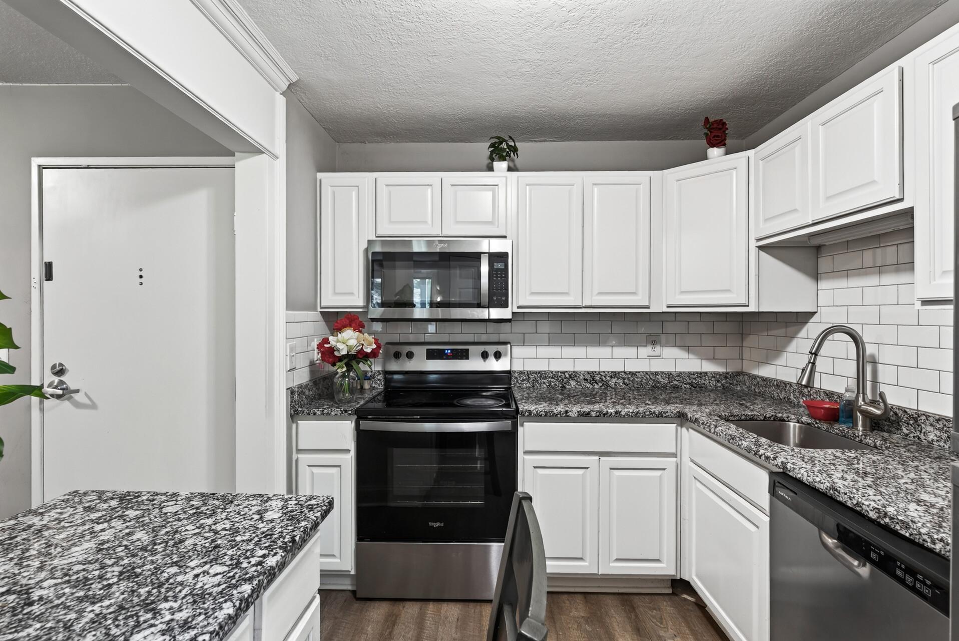 1700 Four Oaks Road, Unit 159 Eagan, MN 55121 - Photo 12 of 29 Gallery Image 12