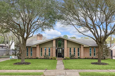 $574,900 | 10714 Sugar Hill Drive, Houston, TX 77042