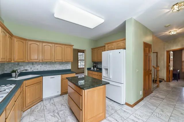 $549,900 | 4258 Stableford Lane, Naperville, IL 60564