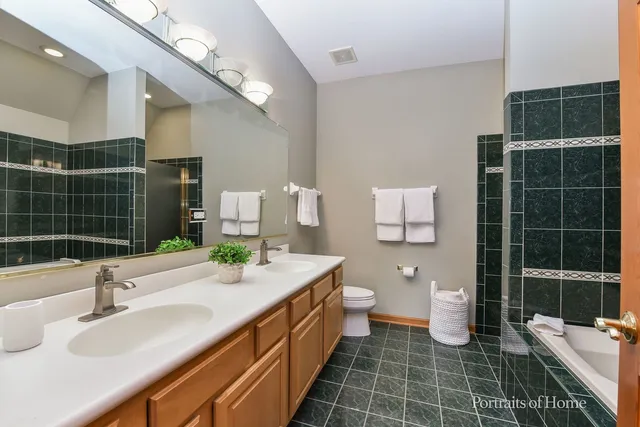 $549,900 | 4258 Stableford Lane, Naperville, IL 60564