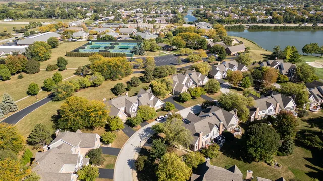 $549,900 | 4258 Stableford Lane, Naperville, IL 60564