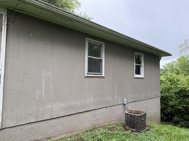 100 Ridgeway Drive Lancaster, KY 40444 - Photo 2 of 18 IMG_0359