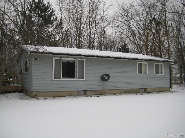 8910 East Imlay City Road Capac, MI 48014 - Photo 12 of 14 8910ImlayCityRd 010.jpg