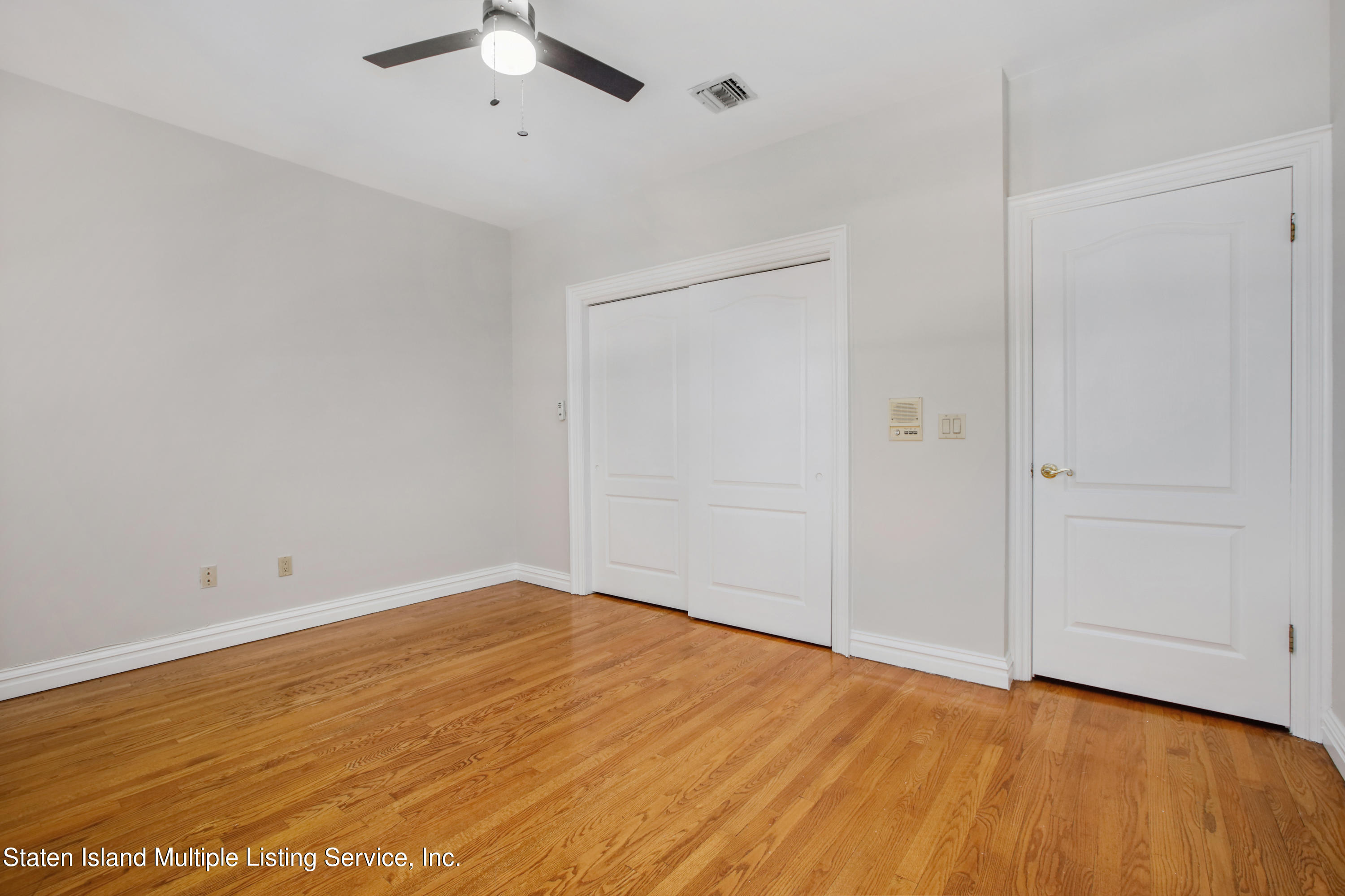 2 Circle Road Staten Island, NY 10304 - Photo 31 of 39 VMD_039