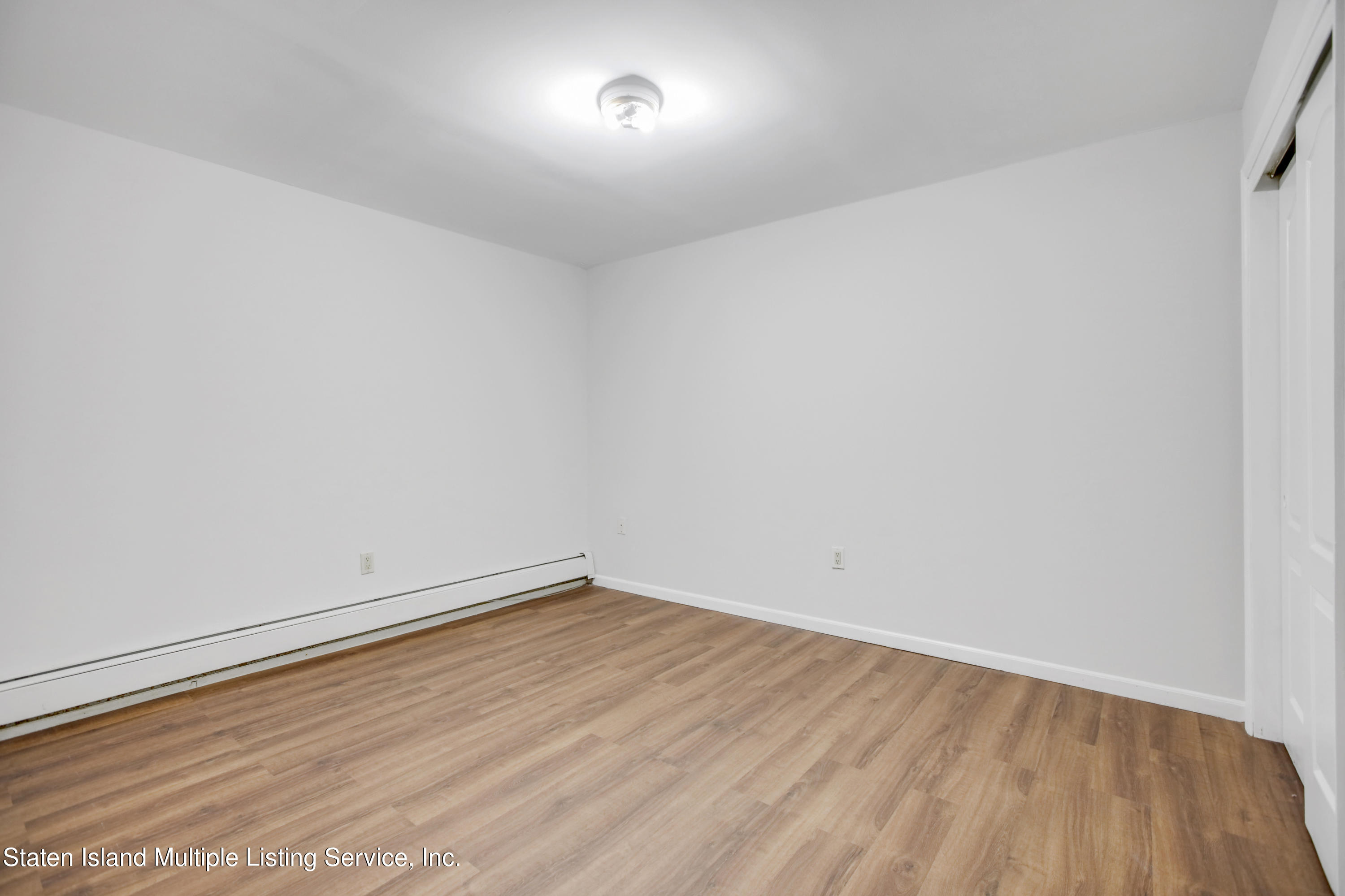 2 Circle Road Staten Island, NY 10304 - Photo 36 of 39 VMD_044