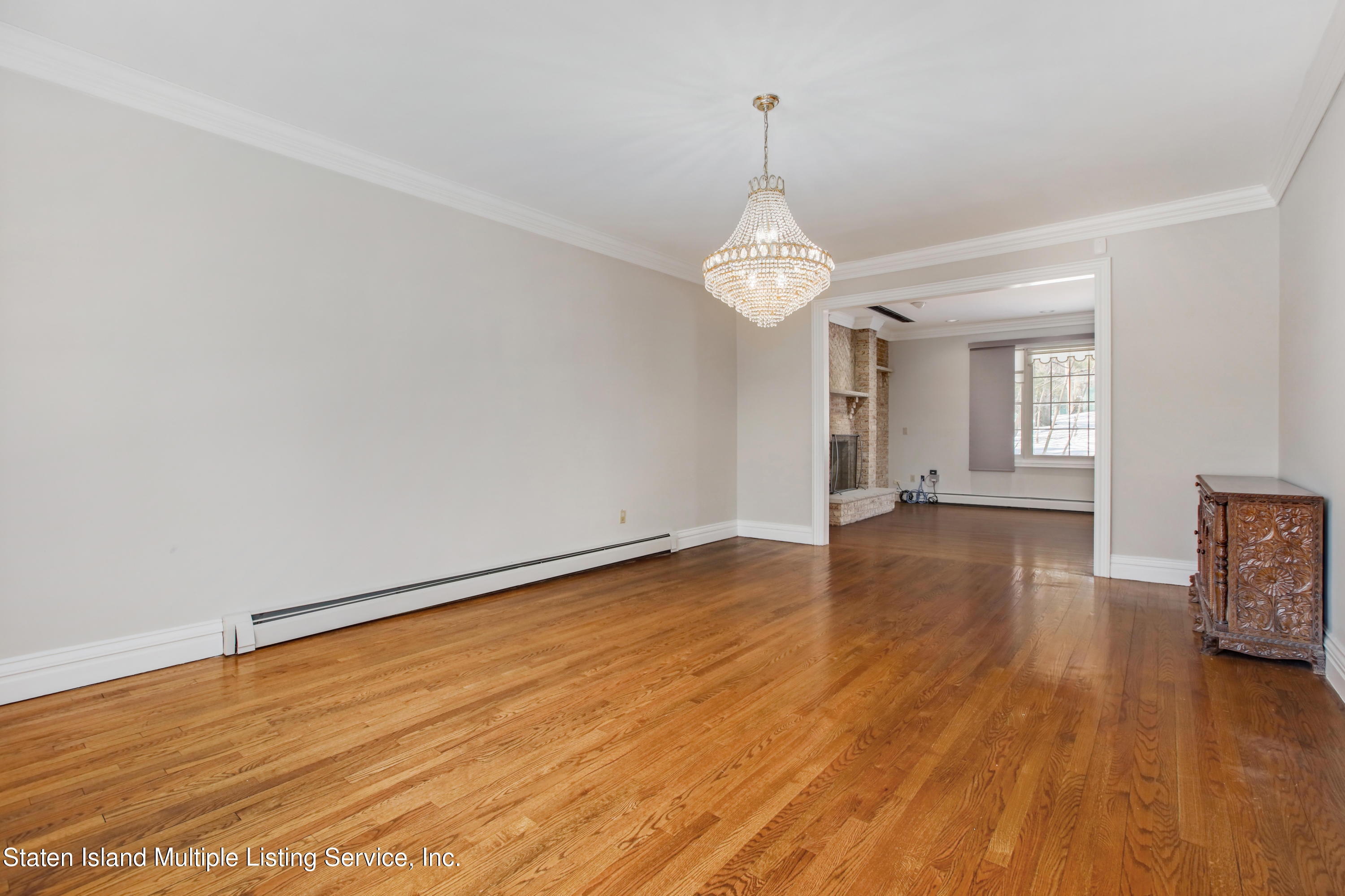 2 Circle Road Staten Island, NY 10304 - Photo 5 of 39 VMD_006