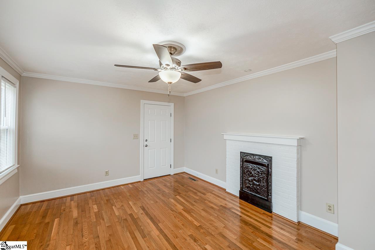 906 East Georgia Road Simpsonville, SC 29681 - Photo 9 of 29 Gallery Image 9